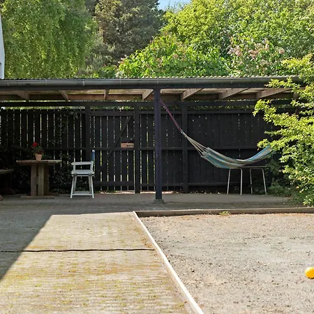 Ten-bedroom Holiday In Vaggerlose *