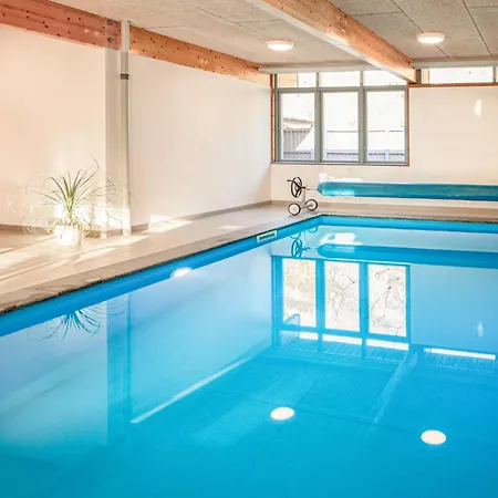 Ten-bedroom Holiday In Vaggerlose Vakantiehuis Bøtø By