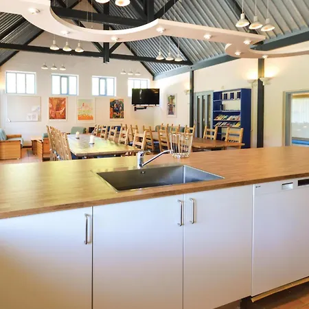 Vakantiehuis Ten-bedroom Holiday In Vaggerlose Bøtø By