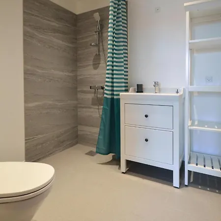 Ten-bedroom Holiday In Vaggerlose Vakantiehuis