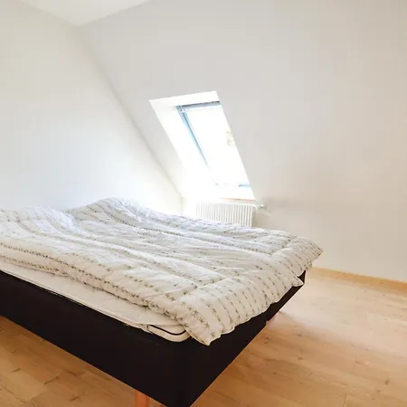 Vakantiehuis Ten-bedroom Holiday In Vaggerlose Bøtø By